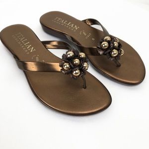 Italian Shoemakers 6 Bronze Thong Sandals